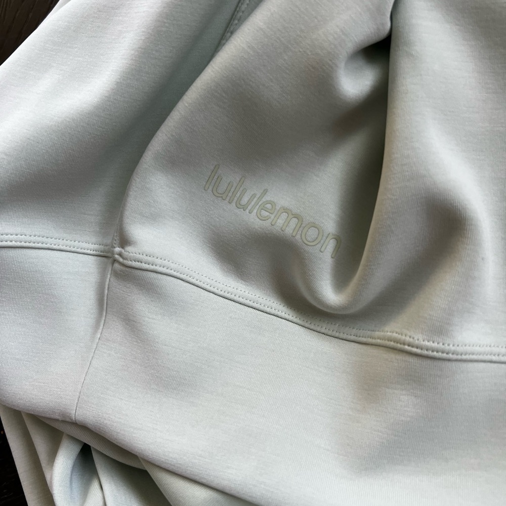 lululemon athletica Mint Green Lounge Sweatshirt & Shorts Set bundle size 6 - Picture 5 of 5
